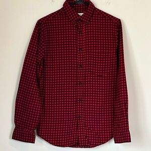 Goodfellow & Co Red and Black Plaid Men's Flannel Shirt - Size: Small